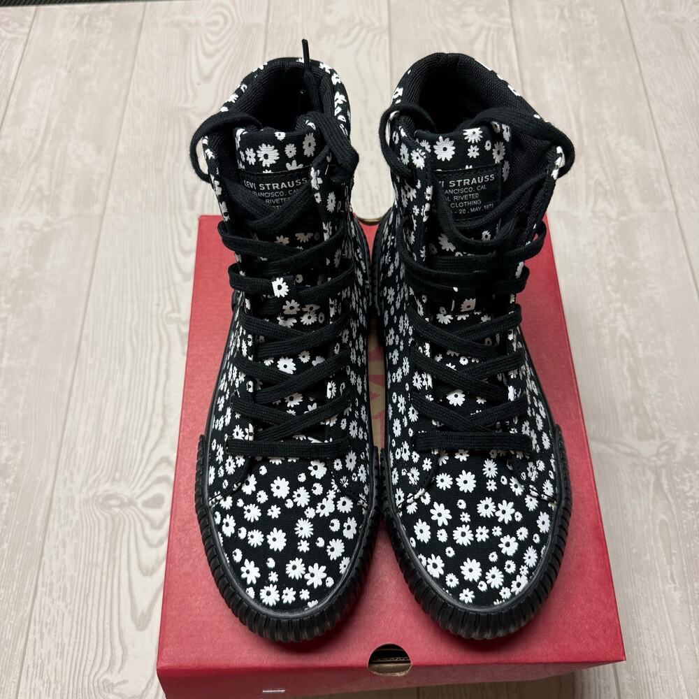 Levi’s Kids High Top Sneakers Size 5.5 Black White Floral Canvas Lace Up Shoes